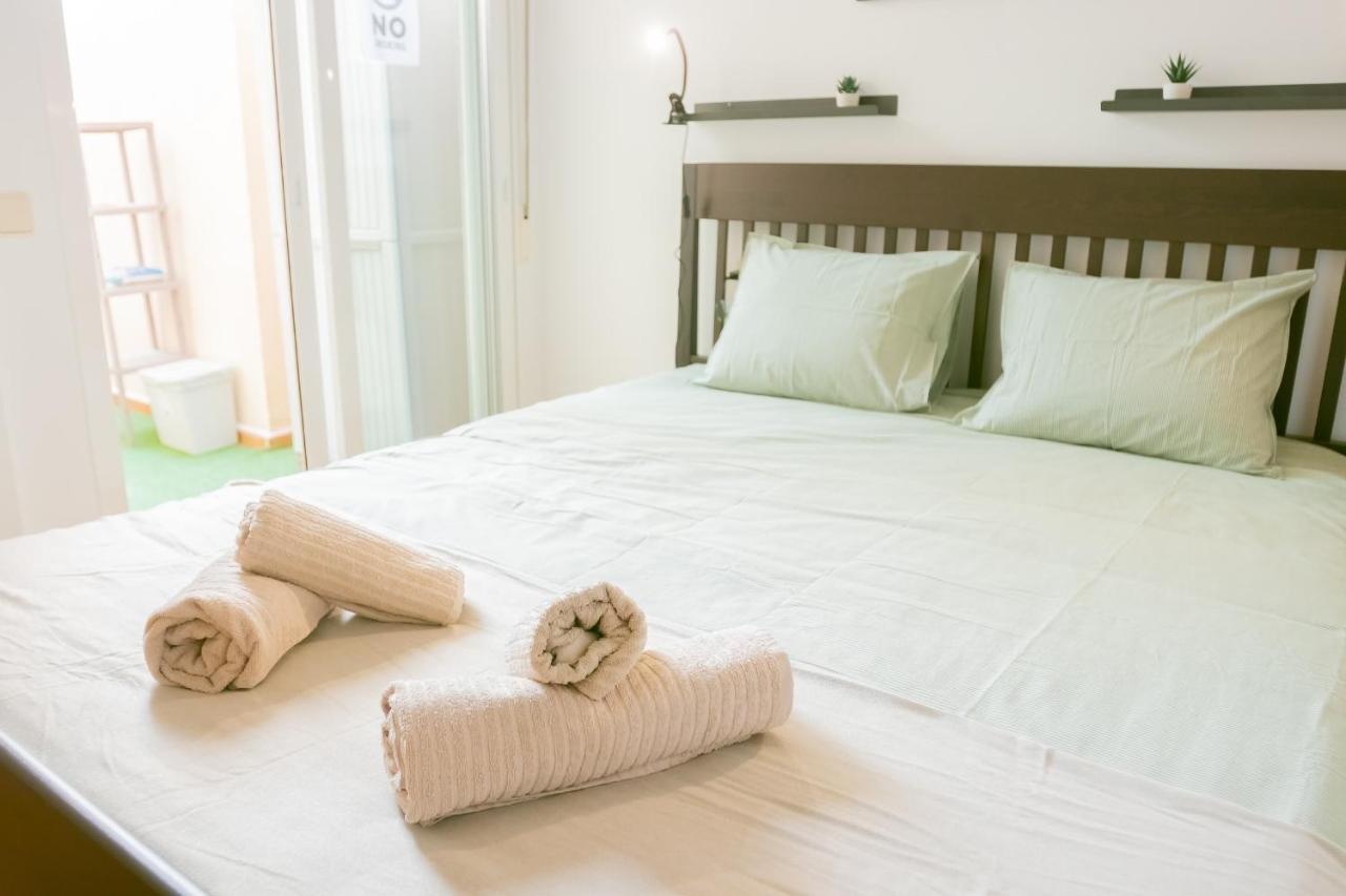 Peaceful Central Apartment Малага Экстерьер фото