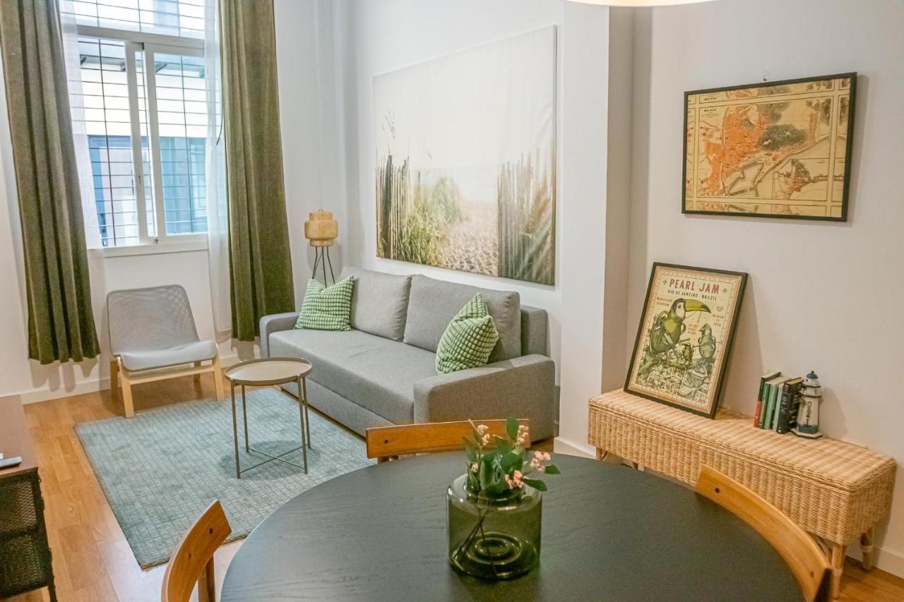 Peaceful Central Apartment Малага Экстерьер фото